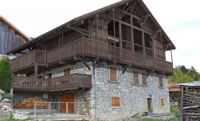 Aménagement d'un appartement dans une grange à Seytroux, Bonneville, CK Architecte