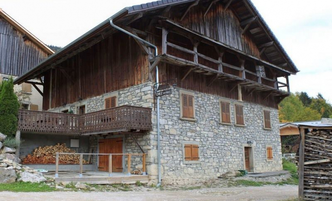 Aménagement d'un appartement dans une grange à Seytroux, Bonneville, CK Architecte