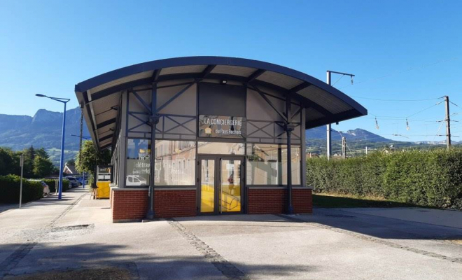 Transformation du bar du Soleil en conciergerie à La Roche sur Foron, Bonneville, CK Architecte