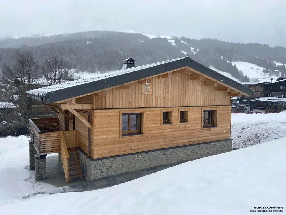 Reconstruction d'un chalet après démolition du chalet existant en station